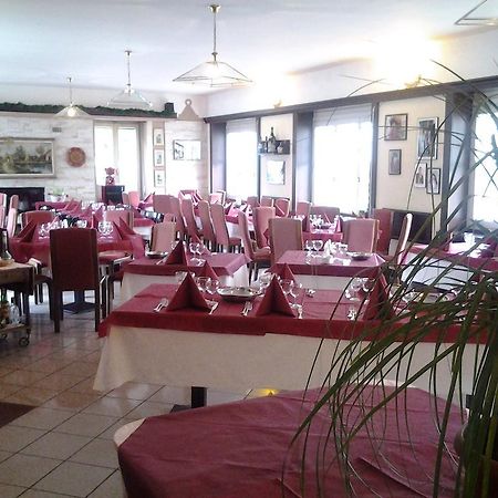 Albergo Del Cacciatore Cremeno Luaran gambar
